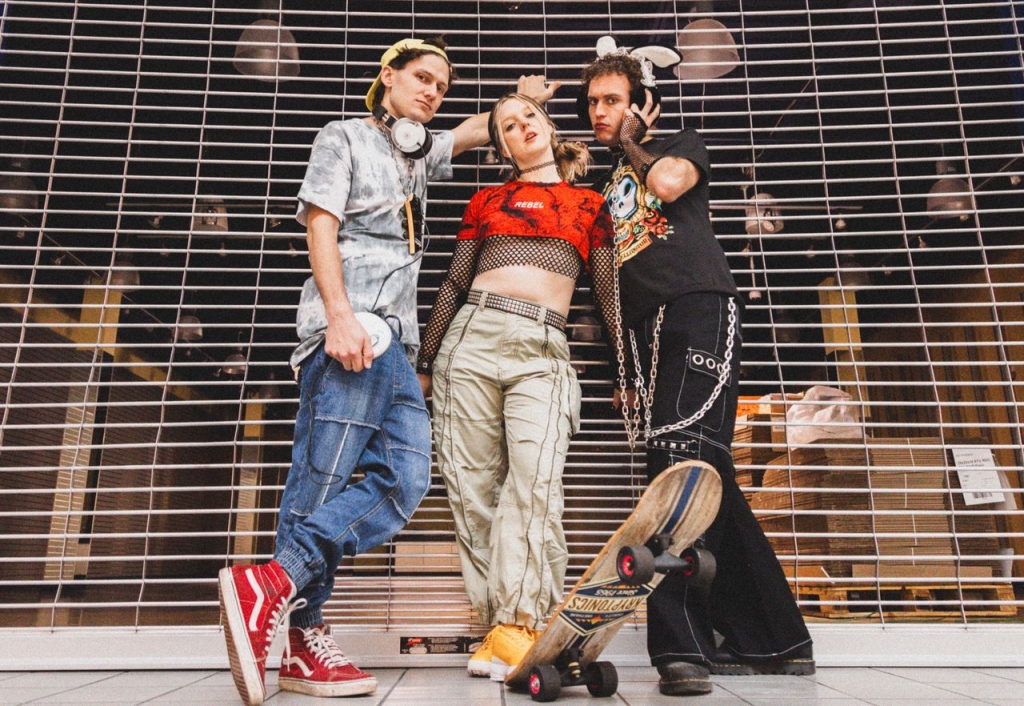 Grocer mixes melody and ferocity on the explosive ‘Bless Me’