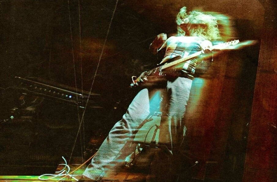 Comprador shares a tear-jerking new single, “No Dice”