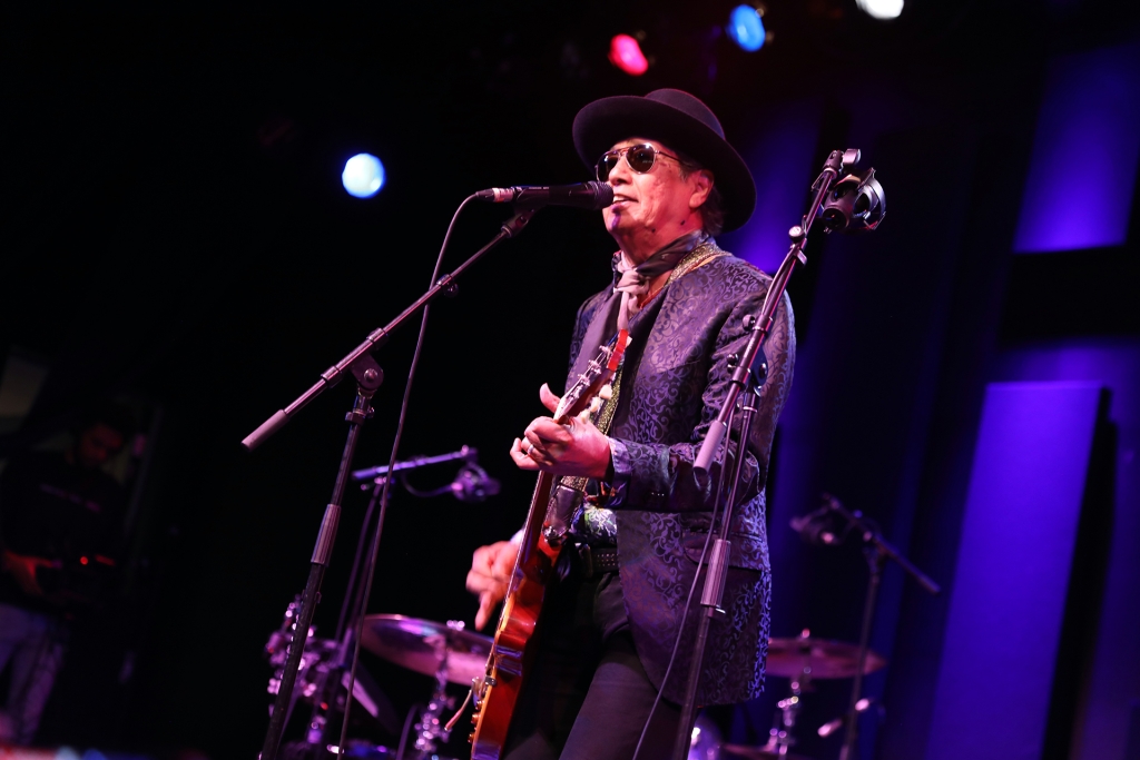 Fifty years into his career, Alejandro Escovedo still rocks