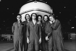 King Gizzard & The Lizard Wizard release a rockin’ new single “Field of Vision”