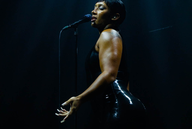Naomi Sharon at the Met | Photo by Emma Zoe Polyak