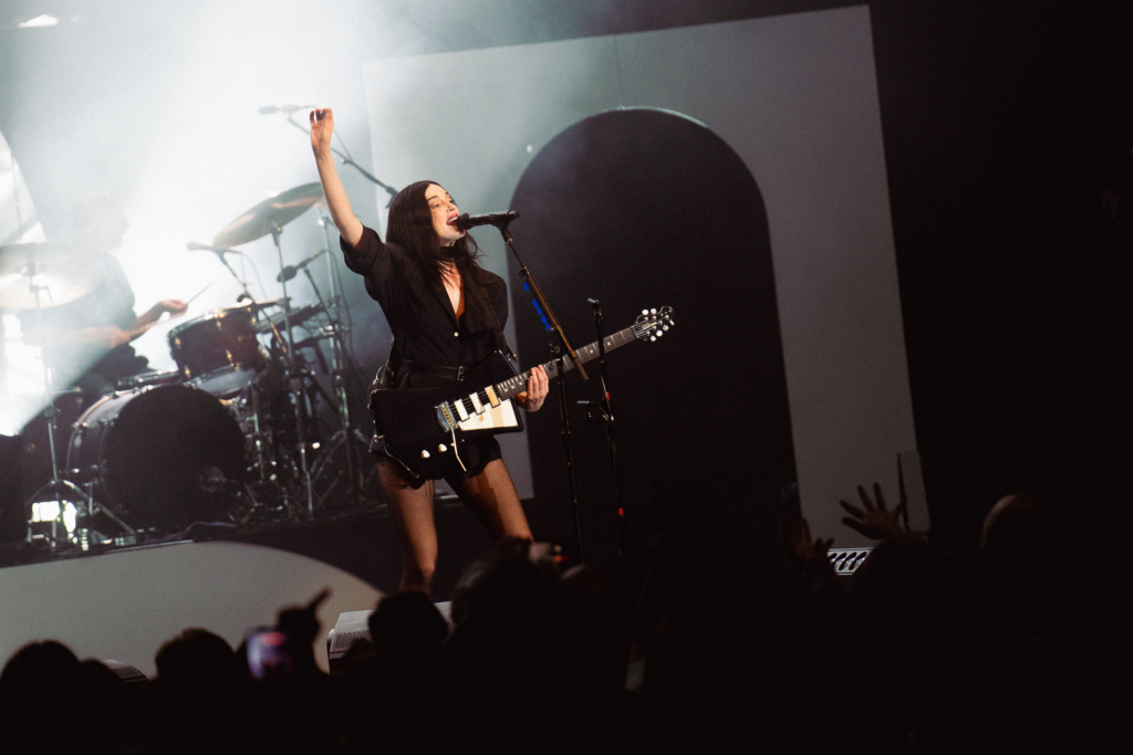 St. Vincent’s profound spectacle energizes The Met