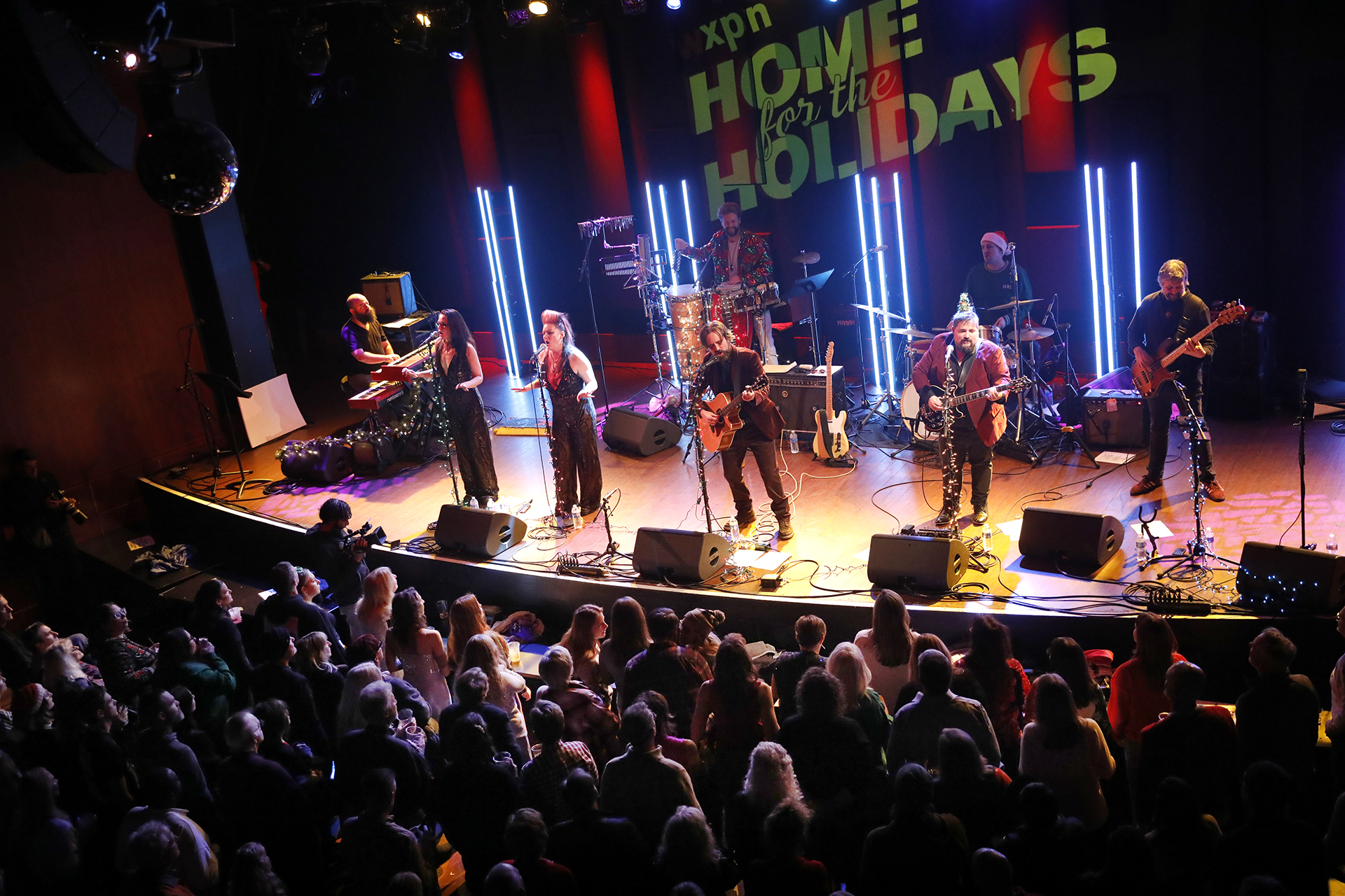 Watch Don McCloskey and The Band rock WXPN’s Home For the Holidays concert