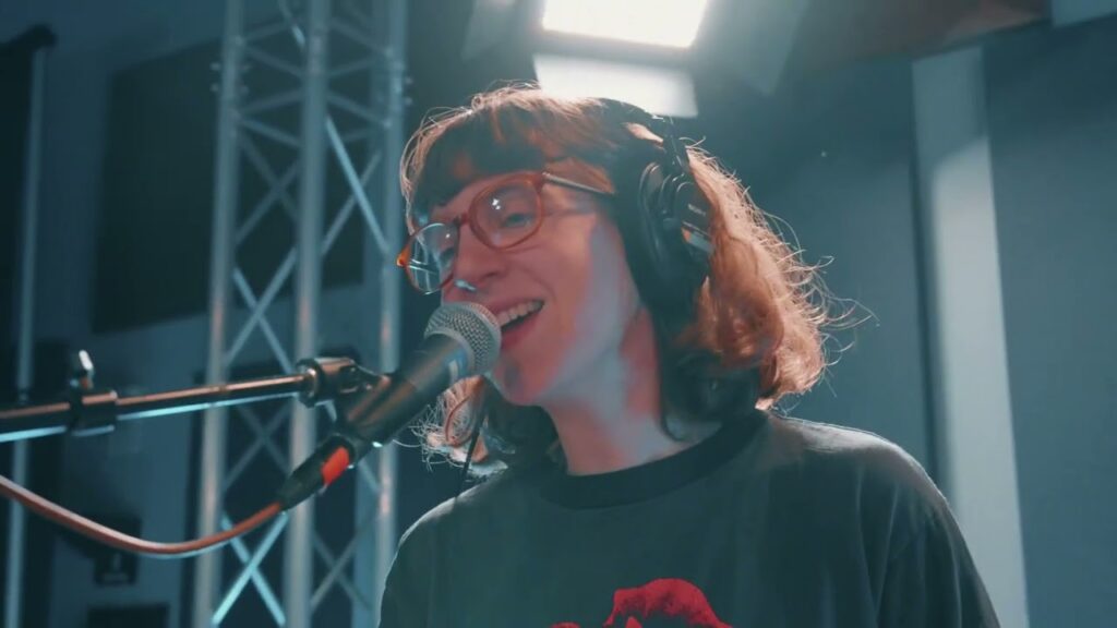 Nina Ryser – “Cuz You” (Live on Indie Rock Hit Parade)