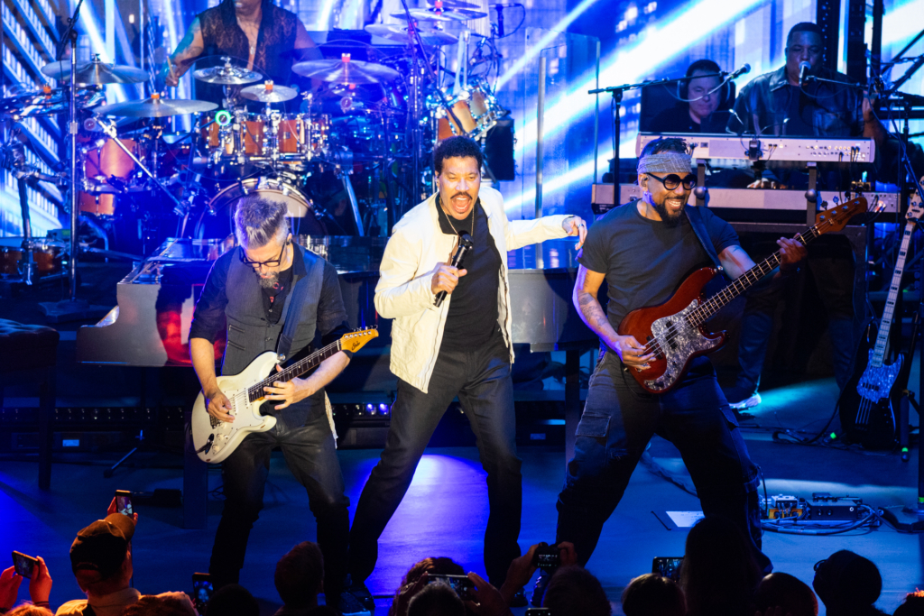 Lionel Richie’s ‘All Night Lounge’ sets up shop at Union Transfer