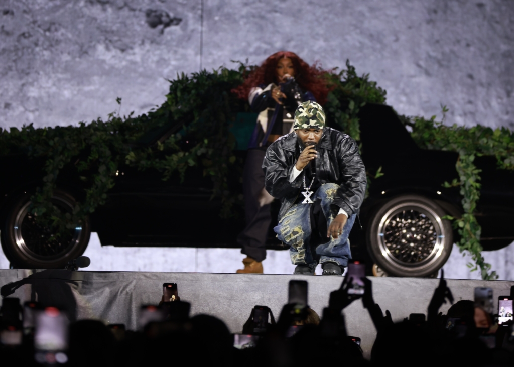 Kendrick Lamar and SZA under the stars at The Linc