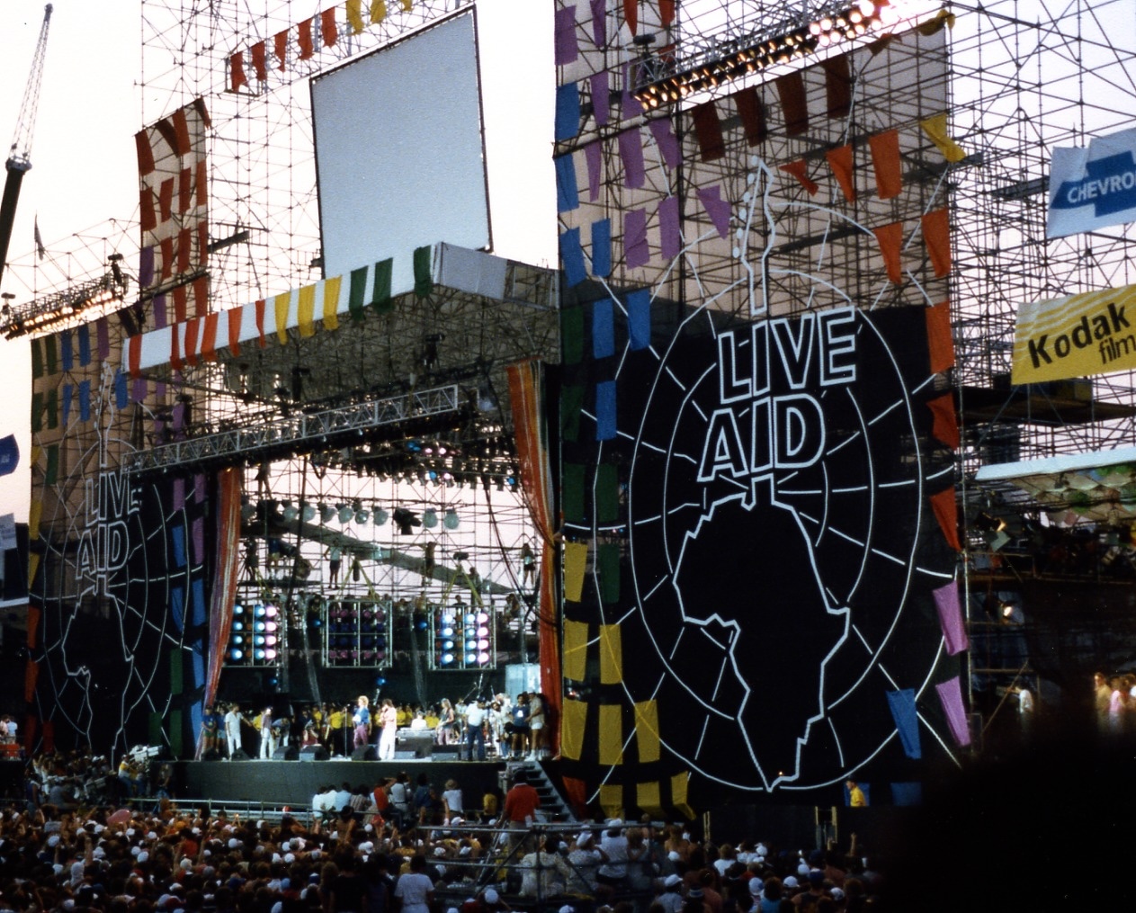 WXPN marks 40 years since Live Aid with backstage stories from Rob Hyman, Pierre Robert and Chevy Chase
