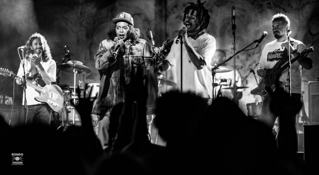 Ms. Lauryn Hill surprised Beardfest 2025 with a pop-up performance