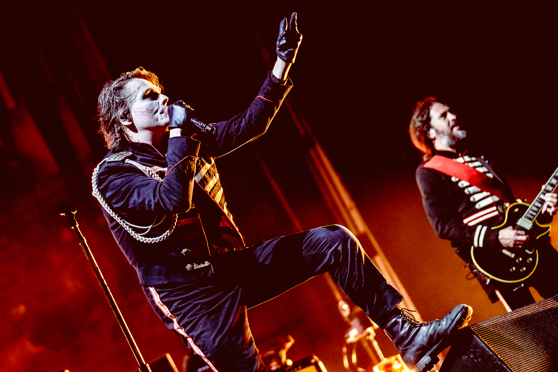 My Chemical Romance's world-building theatrics rock Citizens Bank