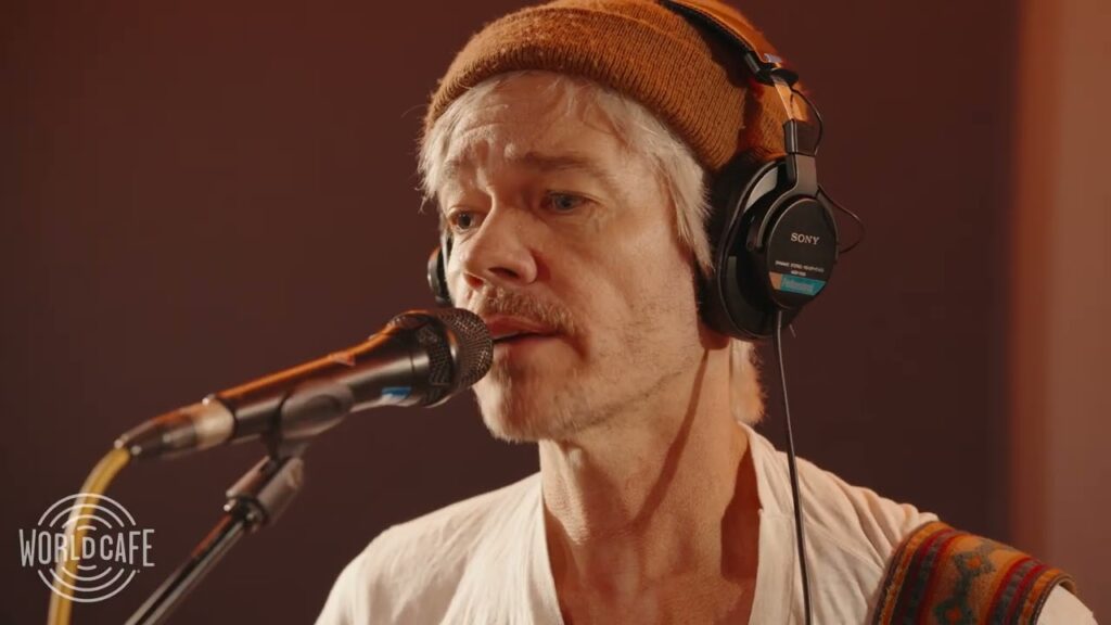 The Format – “Right Where I Belong” (Live for World Cafe)