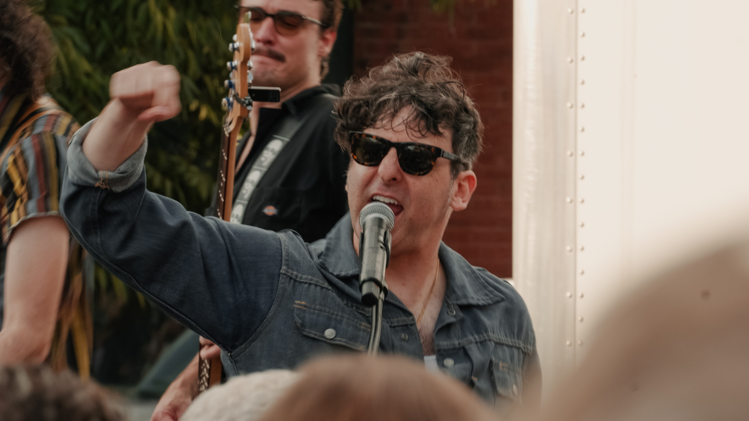 Low Cut Connie gives love to South Philly’s diversity and toughness at steamy, free street show