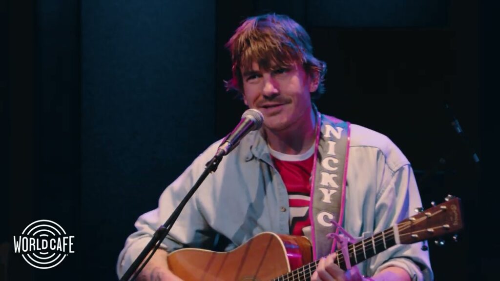 Medium Build – “Crying Over U” (Live for World Cafe)