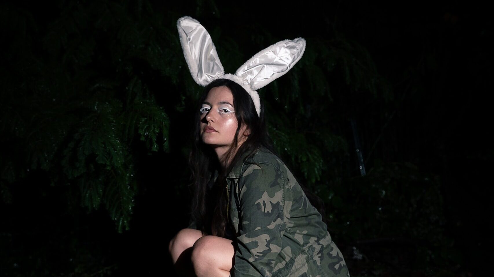 Beatrix Thorn’s genre-defying debut album ‘rabbit’ is heavy—lyrically and musically